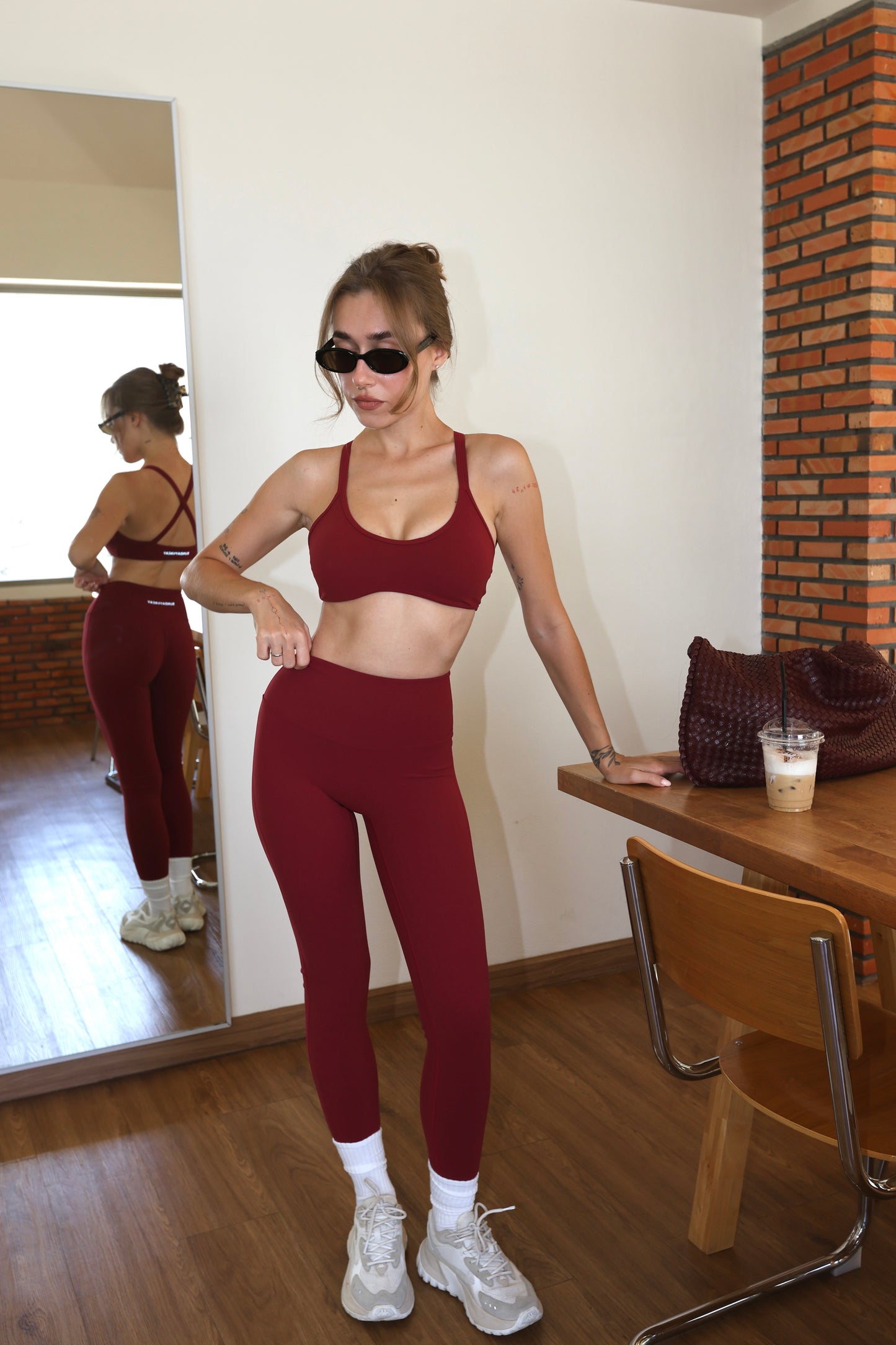 Muse Crop - Cherry