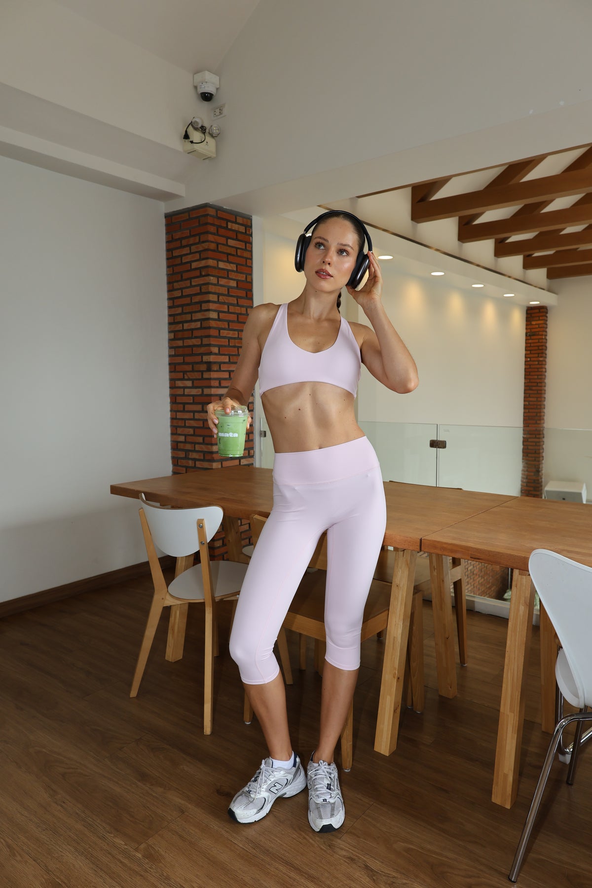 Contour Capri Pants / Pink