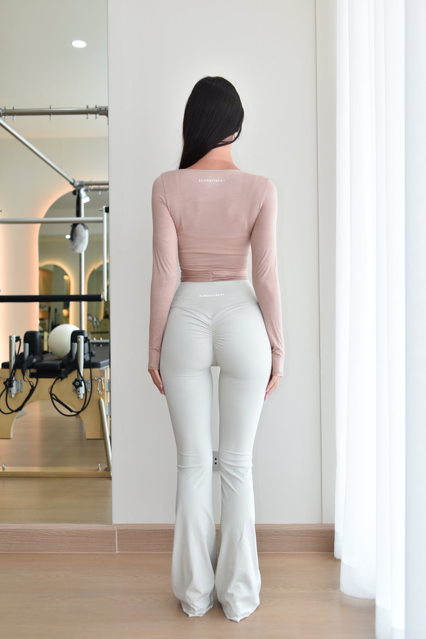 Mika Flare / Offwhite