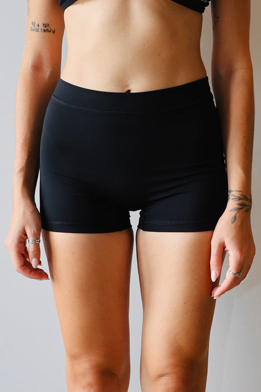 Ava Shorts / Black