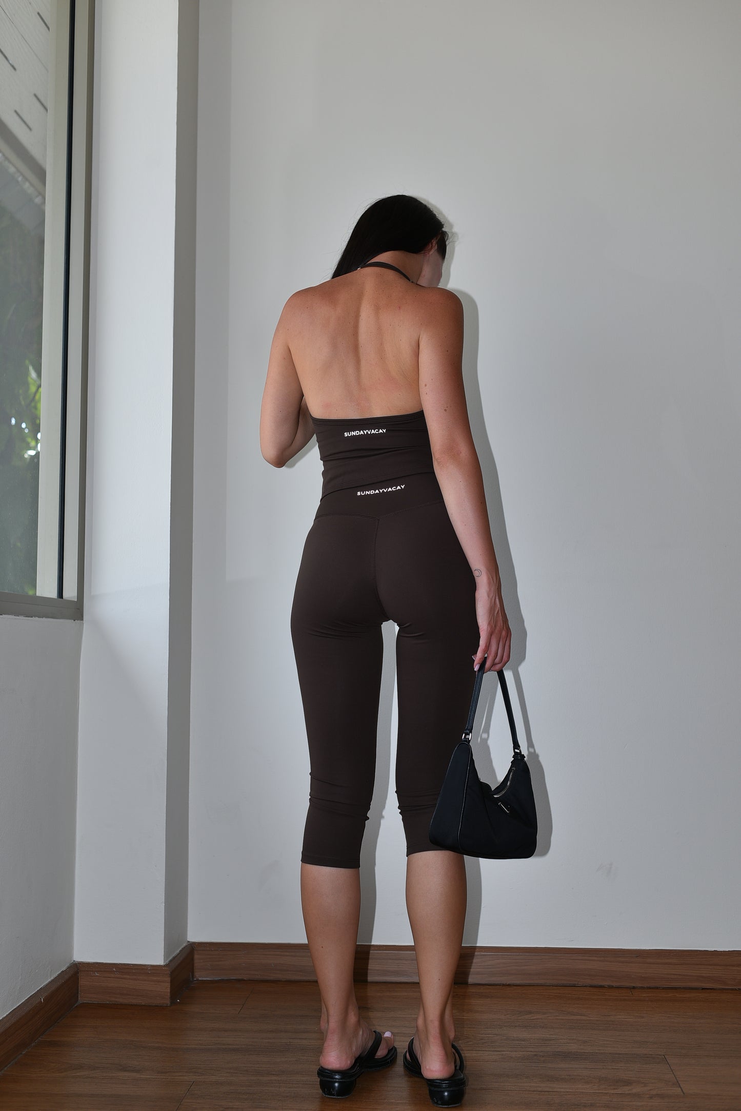 Contour Capri Pants / Coffee