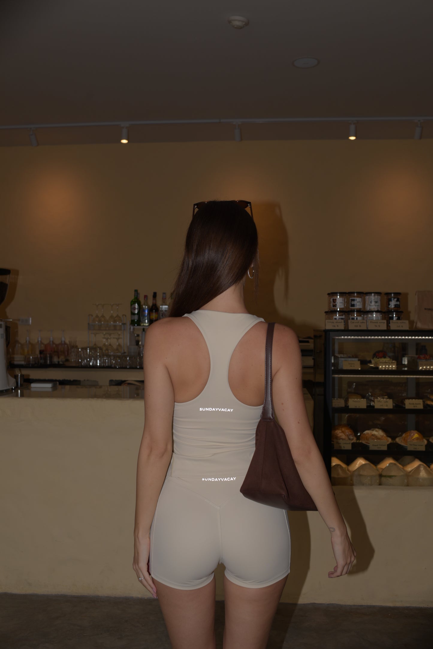 Core V Shorts / Offwhite