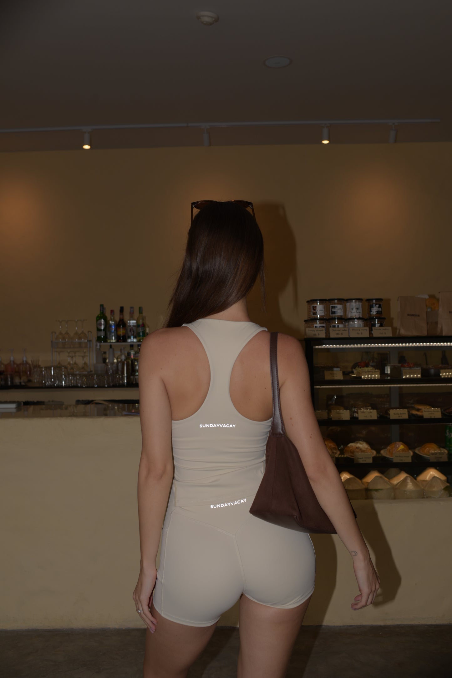 Core V Shorts / Offwhite