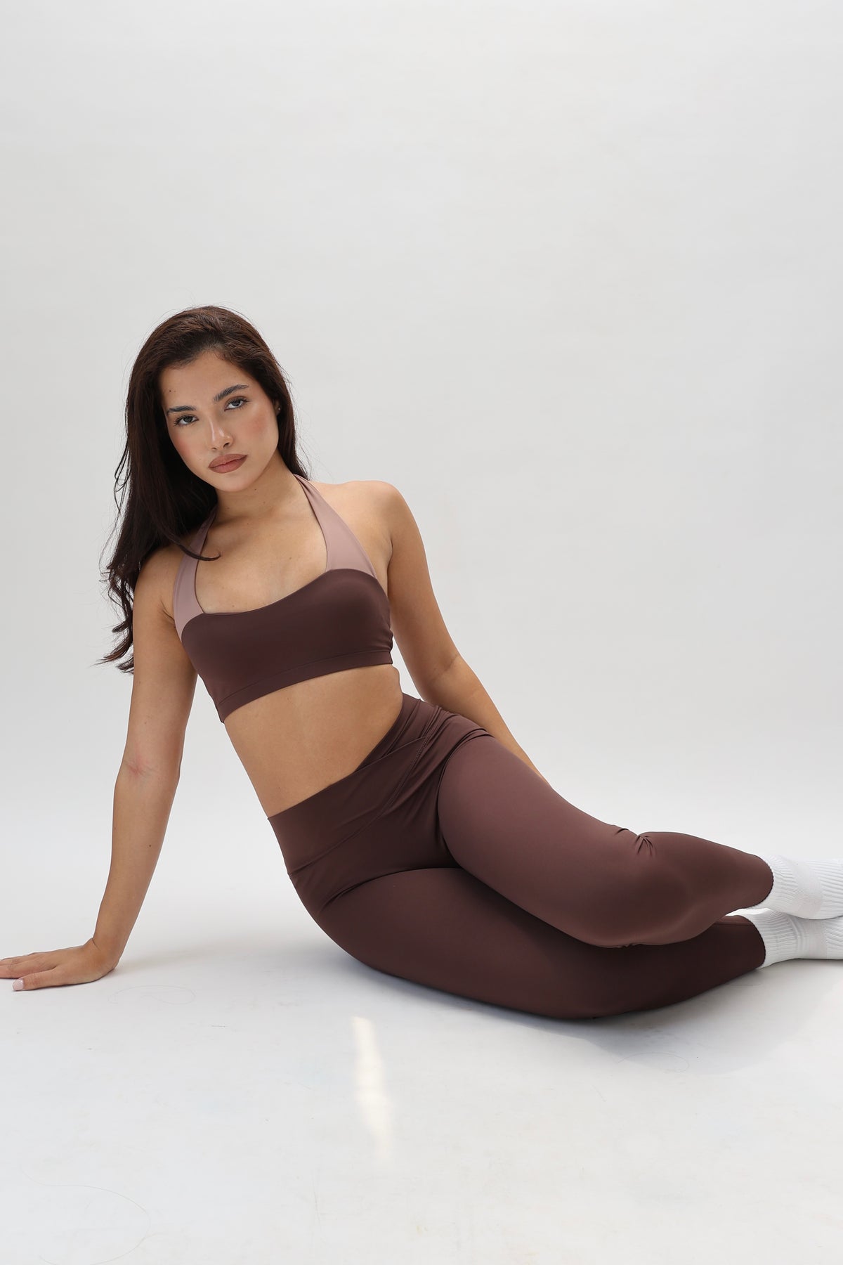 V Cross Pants - Brown