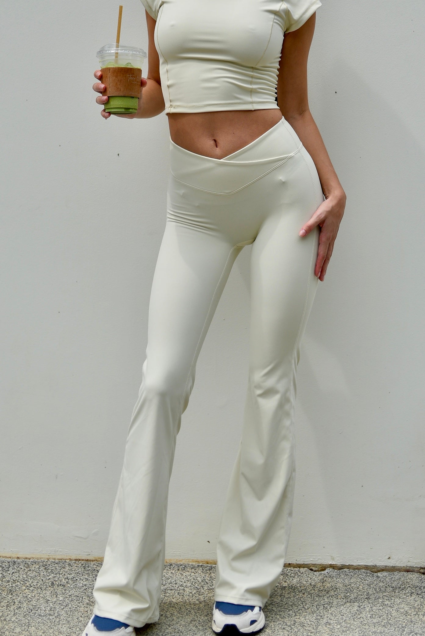 Luxe Flare Pants / offwhite